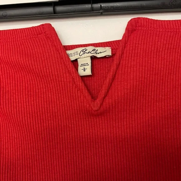 Express red Off the shoulder bodysuit size L - Picture 3 of 4